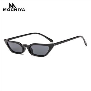 BRAND NEW BLACK VINTAGE SUNGLASSES